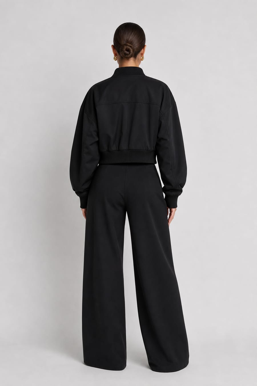 H & MR Women's Wear manufacturing — Sets & outerwear